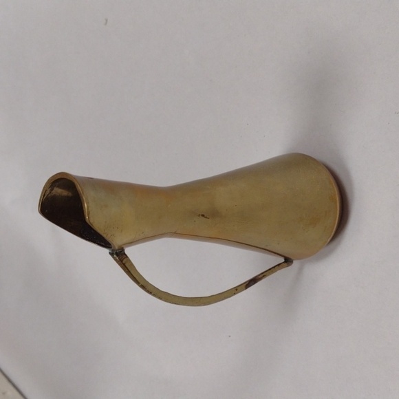 Vintage Small Brass Handled Bud Vase 5.5 in High - Picture 3 of 6